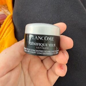 Génifique Yeux Ultimate Eye Cream - Black and Silver